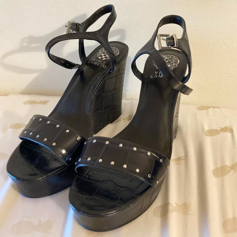 Vince Camuto Black Leather Heels